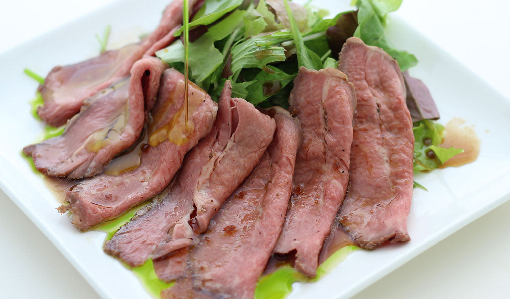 香氣四溢的特級初榨綠橄欖油烤牛肉